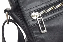Load image into Gallery viewer, DIOR HOMME ディオールオム ショルダーバッグ ブラック ラムスキン ジップデザイン メンズ 良好 37948
