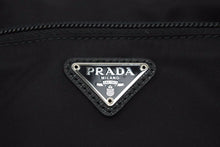 画像をギャラリービューアに読み込む, PRADA プラダ ナイロン ポーチ ミニ ナイロン 1NE393 三角ロゴ ブラック シルバー レディース 美品 38528