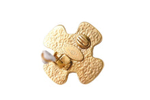 Load image into Gallery viewer, CHANEL シャネル ヴィンテージ イヤリング ココマーク パール ゴールド ロゴ 95P 美品 中古 41789