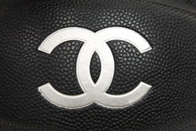 Load image into Gallery viewer, 激レア CHANEL シャネル バスケットボール 黒 シルバー 2019年 即完売 美品 中古 43723