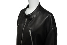 Load image into Gallery viewer, MARTIN MARGIELA マルタンマルジェラ ライダースジャケット 八の字型ジップ S50AM0489 SY1460 ブラック 52 美品 中古 43907