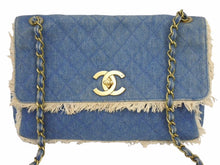Load image into Gallery viewer, CHANEL シャネル デカマトラッセ シングルフラップ デニム チェーンショルダー フリンジ 2番台 ヴィンテージ 美品 中古 44196