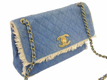 Load image into Gallery viewer, CHANEL シャネル デカマトラッセ シングルフラップ デニム チェーンショルダー フリンジ 2番台 ヴィンテージ 美品 中古 44196