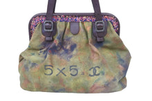 Load image into Gallery viewer, CHANEL シャネル エンブロイダリー ボーリング がま口ハンドバッグ カーキ ボルドー マルチカラー 21番台 美品 中古 45870
