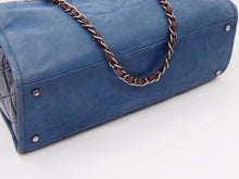 Load image into Gallery viewer, CHANEL シャネル インザミックス ココマーク 2WAYショルダーバッグ 14番台 ブルー ブラウン シルバー金具 良品 中古 45958