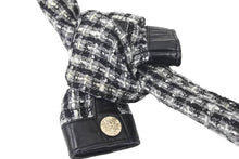 Load image into Gallery viewer, 極美品 CHANEL シャネル ガールシャネル ツイードジャケット ショルダーバッグ 9番台 ファブリック ブラック ホワイト 中古 46092