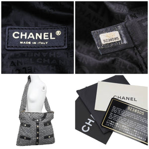 極美品 CHANEL シャネル ガールシャネル ツイードジャケット ショルダーバッグ 9番台 ファブリック ブラック ホワイト 中古 46092