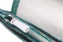 Load image into Gallery viewer, 新品同様 GOYARD ゴヤール Plumet プリュメ ショルダーバッグ 斜めがけポシェット ストラップ無し PVC レザー グリーン 中古 46538