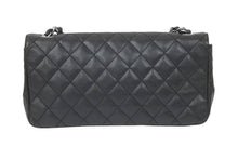Load image into Gallery viewer, 極美品 CHANEL シャネル イーストウエスト チョコバー チェーン ショルダーバッグ キャビアスキン 黒×シルバー レディース 中古 46843