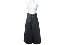 Load image into Gallery viewer, CELINE セリーヌ ジャンボジーンズ ボトムス パンツ 21-22AW 2G263280D ラムスキン ブラック ゴールド金具 26 美品 中古 47142