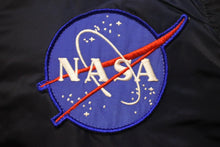 Load image into Gallery viewer, NASA ナサ フライトジャケット オフィシャル アポロ MA-1 ミリタリー ブルゾン アウター ジャンパー M ネイビー 美品 中古 47674