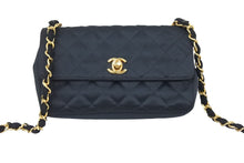 Load image into Gallery viewer, CHANEL シャネル ミニマトラッセ ココマーク ショルダーバッグ ミニバッグ 06番台 サテン ブラック ゴールド金具 美品 中古 48049