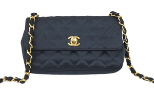CHANEL シャネル ミニマトラッセ ココマーク ショルダーバッグ ミニバッグ 06番台 サテン ブラック ゴールド金具 美品 中古 48049