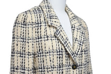 Load image into Gallery viewer, CHANEL シャネル ツイードジャケット ブレザー アウター ココマークボタン ウール コットン アイボリー ブラック 美品 中古 48168