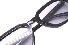 Load image into Gallery viewer, 新品未使用 GENTLE MONSTER DIDION 01(G) ジェントルモンスター スクエア型 ブラックアセテートサングラス 53◻︎21-154 48684