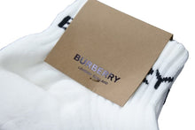 Load image into Gallery viewer, 新品未使用 BURBERRY バーバリー ブランドロゴ 靴下 M コットン ポリウレタン ポリアミド ホワイト ユニセックス 中古 49316