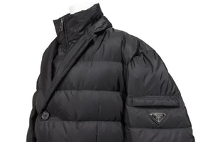 極美品 PRADA プラダ ダウンジャケット ジップアップ タートル トライアングルロゴ ブラックSGH583 ACU1 2019 410 サイズ52 中古 49392