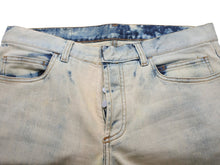 Load image into Gallery viewer, BALMAIN バルマン デニムパンツ ブリーチ ダメージ加工 ストレッチ T570 B701 サイズL コットン ベージュ シルバー 美品 中古 49488