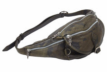 Load image into Gallery viewer, CHROME HEARTS クロムハーツ ショルダーバッグ スナットパック 迷彩 ウエストポーチ ボディーバッグ 良品 中古 49726