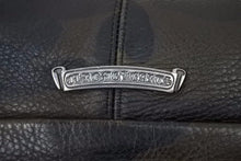 Load image into Gallery viewer, CHROME HEARTS クロムハーツ ショルダーバッグ スナットパック 迷彩 ウエストポーチ ボディーバッグ 良品 中古 49726