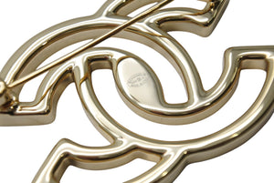 極美品 CHANEL シャネル ココマーク ブローチ 重量約35.0g B24A刻印 メタル ゴールド ブラック バイカラー 中古 4b003933