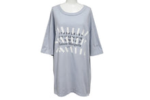 Load image into Gallery viewer, Maison Martin Margiela メゾンマルタンマルジェラ 半袖Tシャツ カットソー カレンダーロゴ ブルー サイズ48 美品 中古 4b004529