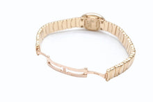 Load image into Gallery viewer, 極美品 CARTIER カルティエ BAIGNOIRE MINI ミニ ベニュワール 腕時計 W15109D8 重量約66.0g 金無垢 白文字盤 防水ケース クォーツ 中古 4b006172