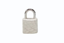 Load image into Gallery viewer, 未使用品 HERMES エルメス クロシェット カデナ キー セット ニロティカス ヒマラヤ シルバー金具 中古 4b006284