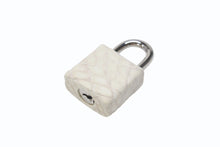 Load image into Gallery viewer, 未使用品 HERMES エルメス クロシェット カデナ キー セット ニロティカス ヒマラヤ シルバー金具 中古 4b006284