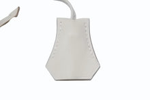 Load image into Gallery viewer, 新品未使用 HERMES エルメス クロシェット カデナ キーリング スイフトパールグレー 中古 4b006285