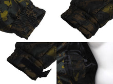 Load image into Gallery viewer, Louis Vuitton ルイヴィトン 2 way camo puffer jacket 2ウェイカモフラージュパファージャケット 美品 中古 4c070289