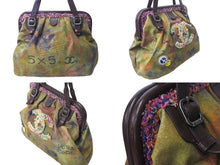 Load image into Gallery viewer, 極美品 CHANEL シャネル エンブロイダリー ハンドバッグ A92791 21番台 ココマーク グラフィティ がま口 カーキ 中古 4c071184