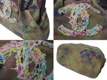 Load image into Gallery viewer, 極美品 CHANEL シャネル エンブロイダリー ハンドバッグ A92791 21番台 ココマーク グラフィティ がま口 カーキ 中古 4c071184