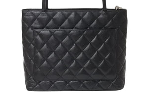 極美品 CHANEL シャネル 復刻トートバッグ ハンドバッグ 7番台 キャビアスキン ブラック ココマーク ロゴ 鞄 シルバー金具 中古 4c075959