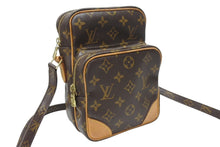 Load image into Gallery viewer, LOUIS VUITTON ルイヴィトン アマゾン ショルダーバッグ モノグラム M45236 ブラウン ゴールド金具 美品 中古 4b004672