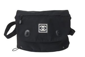 極美品 CHANEL シャネル スポーツライン ショルダーバッグ 8番台 ココマーク パッチ ナイロン ブラック シルバー金具 中古 4b001022