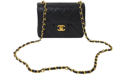 CHANEL シャネル ミニマトラッセ18 チェーンショルダーバッグ ラムスキン ブラック 1番台 中古 4b000011