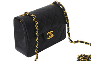 CHANEL シャネル ミニマトラッセ18 チェーンショルダーバッグ ラムスキン ブラック 1番台 中古 4b000011