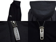 Load image into Gallery viewer, BALENCIAGA バレンシアガ ブルゾン フードレイヤード ジャケット 773043 コットン ナイロン ブラック ホワイト サイズL 美品 中古 4b000048