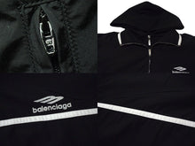 Load image into Gallery viewer, BALENCIAGA バレンシアガ ブルゾン フードレイヤード ジャケット 773043 コットン ナイロン ブラック ホワイト サイズL 美品 中古 4b000048