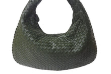 Load image into Gallery viewer, 極美品 BOTTEGA VENETA ボッテガヴェネタ イントレチャート ホーボー ワンショルダーバッグ B06737234B レザー グリーン 中古 4b000064