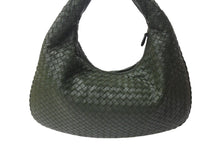 Load image into Gallery viewer, 極美品 BOTTEGA VENETA ボッテガヴェネタ イントレチャート ホーボー ワンショルダーバッグ B06737234B レザー グリーン 中古 4b000064
