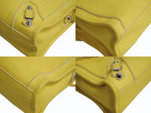 Load image into Gallery viewer, BALENCIAGA バレンシアガ クラシックミニシティ ショルダーバッグ 300295 イエロー レザー シルバー金具 美品 中古 4b000072