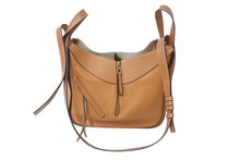 Load image into Gallery viewer, LOEWE ロエベ ハンモックバッグ スモール ２WAY ハンドバッグ ブラウン ソフトグレインカーフ 0691910 ショルダーバッグ 美品 中古 4b000091
