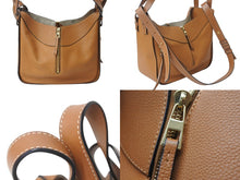 Load image into Gallery viewer, LOEWE ロエベ ハンモックバッグ スモール ２WAY ハンドバッグ ブラウン ソフトグレインカーフ 0691910 ショルダーバッグ 美品 中古 4b000091