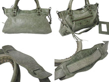 Load image into Gallery viewer, BALENCIAGA バレンシアガ エディターズバッグ The First ザ ファースト 2WAY ハンドバッグ ワンショルダー 103208 レザー グリーン 美品 中古 4b000128