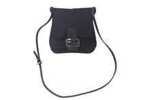 Load image into Gallery viewer, FENDI フェンディ ショルダーバッグ メッセンジャーバッグ 8BT075 ズッキーノ キャンバス レザー ブラック 総柄 美品 中古 4b000129