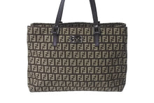 Load image into Gallery viewer, 新品同様 FENDI フェンディ ズッキーノ柄 ハンドバッグ 221158 キャンバス レザー ブラウン ブラックメタル金具 中古 4b000131