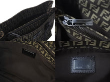Load image into Gallery viewer, 新品同様 FENDI フェンディ ズッキーノ柄 ハンドバッグ 221158 キャンバス レザー ブラウン ブラックメタル金具 中古 4b000131
