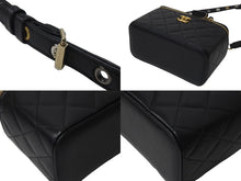 Load image into Gallery viewer, 極美品 CHANEL シャネル バニティ ショルダーバッグ 31番台 ココマーク ラムスキン キルティング ブラック ゴールド金具 中古 4b000185